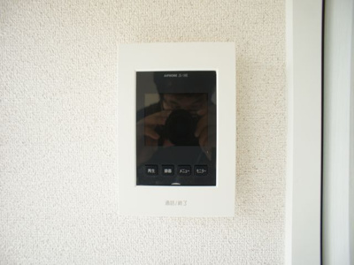 【セキュリティ】 | ナチュールメゾン | 訪問者の確認ができるTVドアホン付きです♪