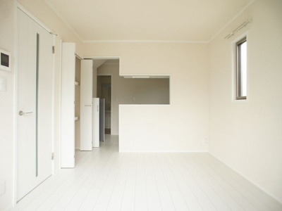 【居間・リビング】 | ナチュールメゾン | 快適に過ごせるエアコンが付いています♪