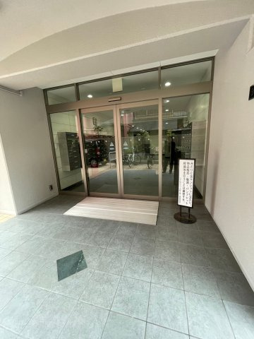 シャルマンコーポ野江第二期のエントランス