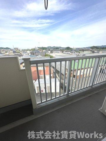 コーポ二丈のバルコニー|バルコニーからの眺めを楽しみながら食事をしませんか