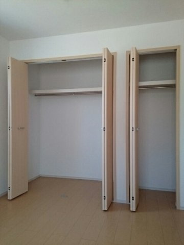 アイリス西沢　壱番館の収納|収納スペース豊富です