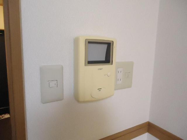 ドリームウィングＢ棟のセキュリティ|カメラ付インターホン