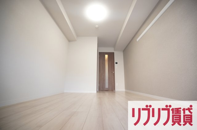 松波ヒルズの居間・リビング