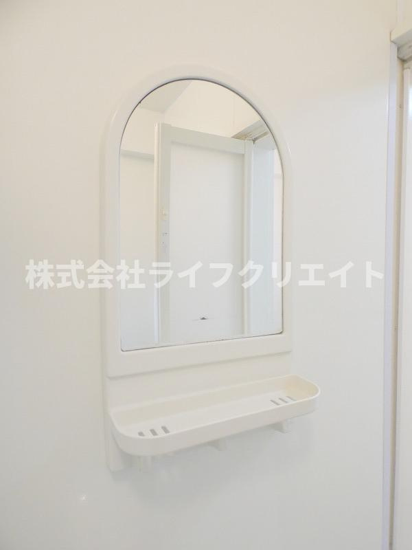ロイヤルマンションの洗面所