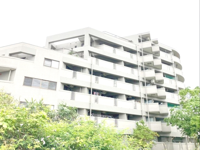 スワンマンション空港南Ⅱの外観|築29年　鉄筋コンクリート8階建て！