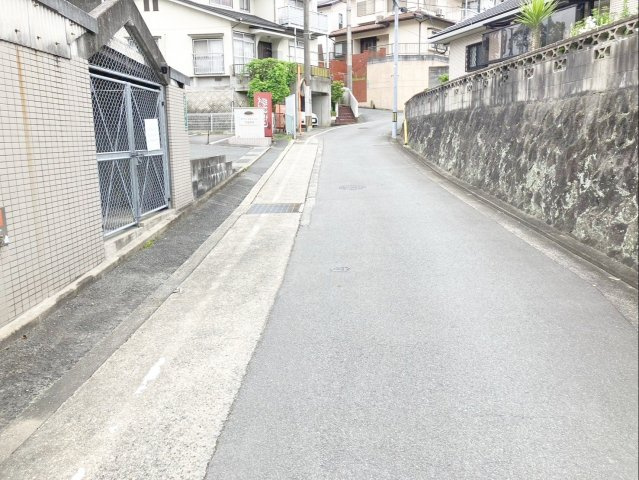 スワンマンション空港南Ⅱの周辺|前面道路の様子です！