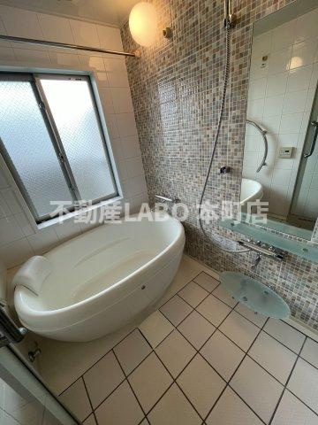 アプリーレ南堀江の浴室