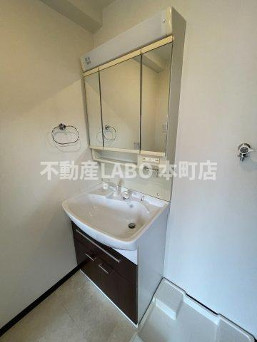 アプリーレ南堀江の洗面所