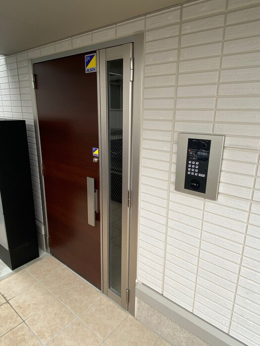 D-square 湊町 Ⅱのエントランス