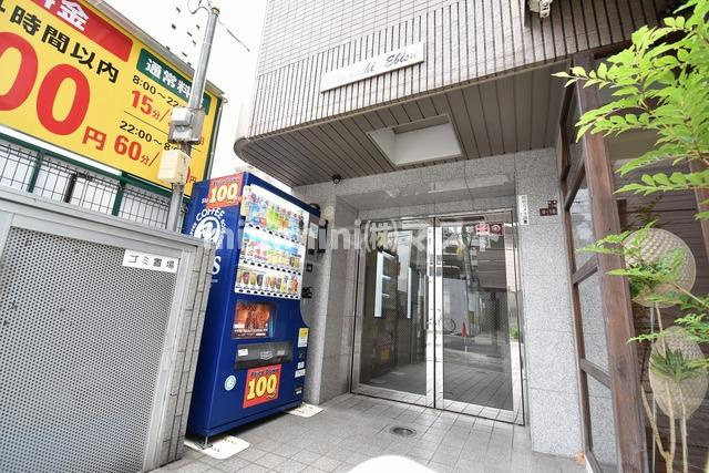 新町エビスのエントランス