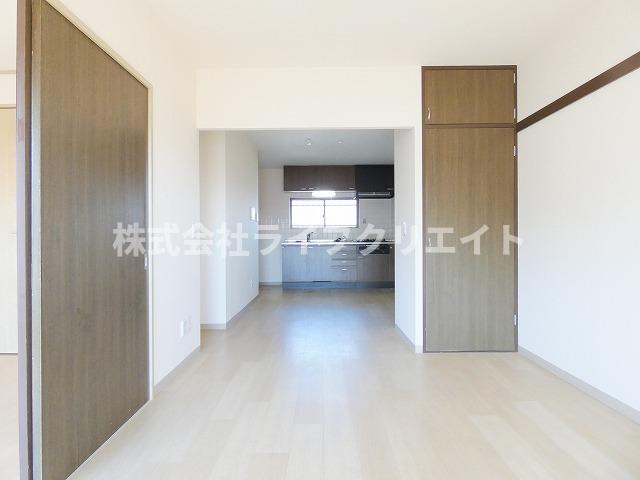 SOCIAYAMANEの居間・リビング|※別部屋のイメージ写真です。