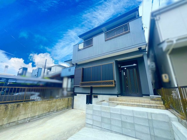 名東区香南二丁目戸建の前面道路含む現地写真