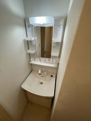 AILE東中浜の独立洗面台