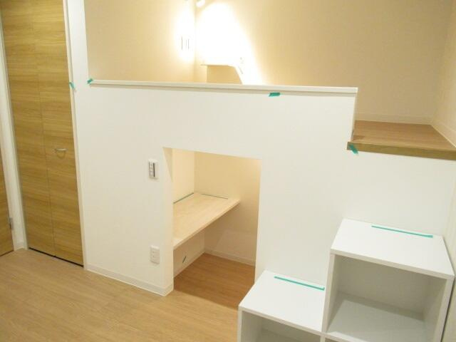 ウィンドテラス津田沼の居間・リビング|102号室の写真です