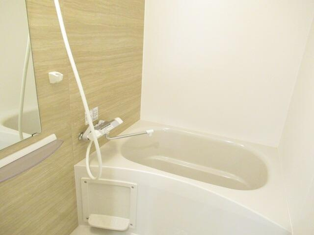 ウィンドテラス津田沼の浴室