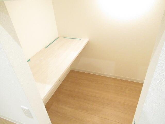 ウィンドテラス津田沼の収納|102号室の写真です