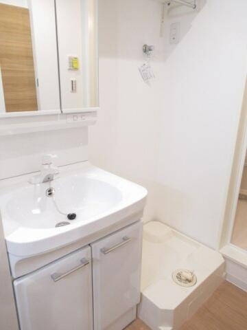 ウィンドテラス津田沼の洗面所