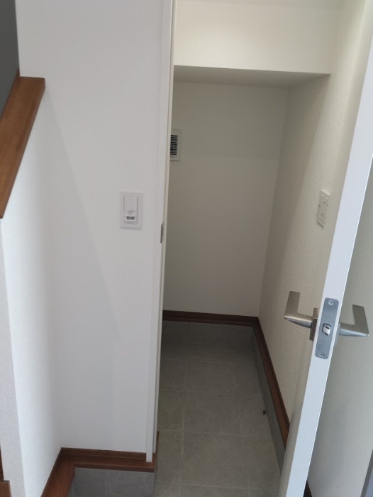 売中古戸建　伊豆の国市大仁の収納|土間収納があります。ベビーカーやキャンプ用品の収納に役立ちそうですね。
