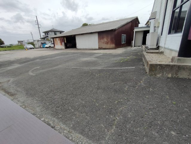 当古町　貸店舗の駐車場