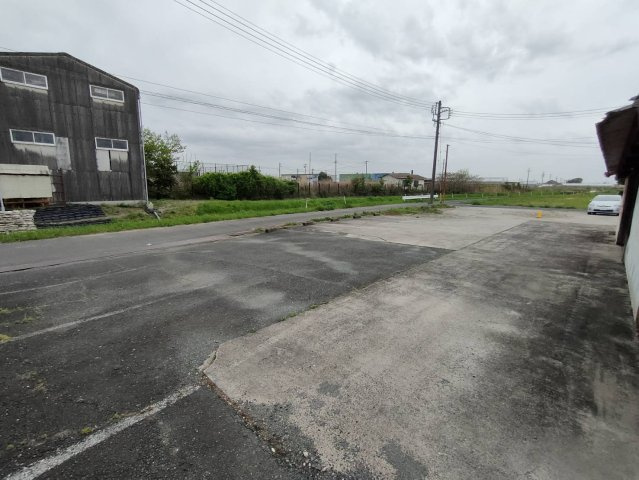 当古町　貸店舗の駐車場