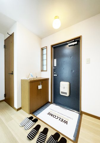 ルミナスコートの玄関