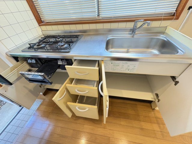 小林ビルのキッチン