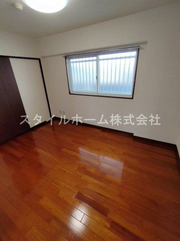 ファインビレッジの居間・リビング