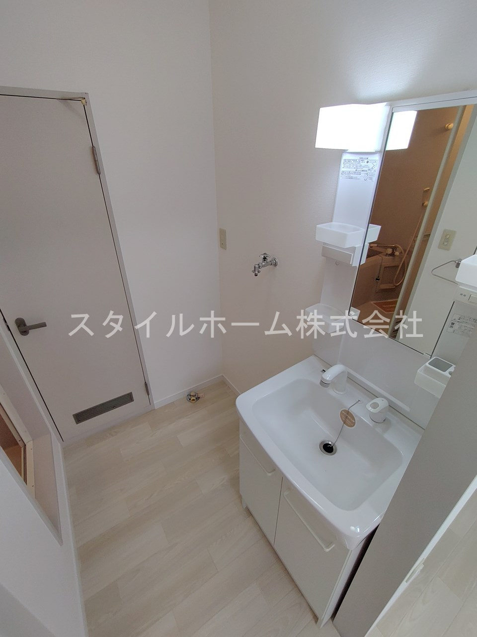 メゾン川崎Aの洗面所