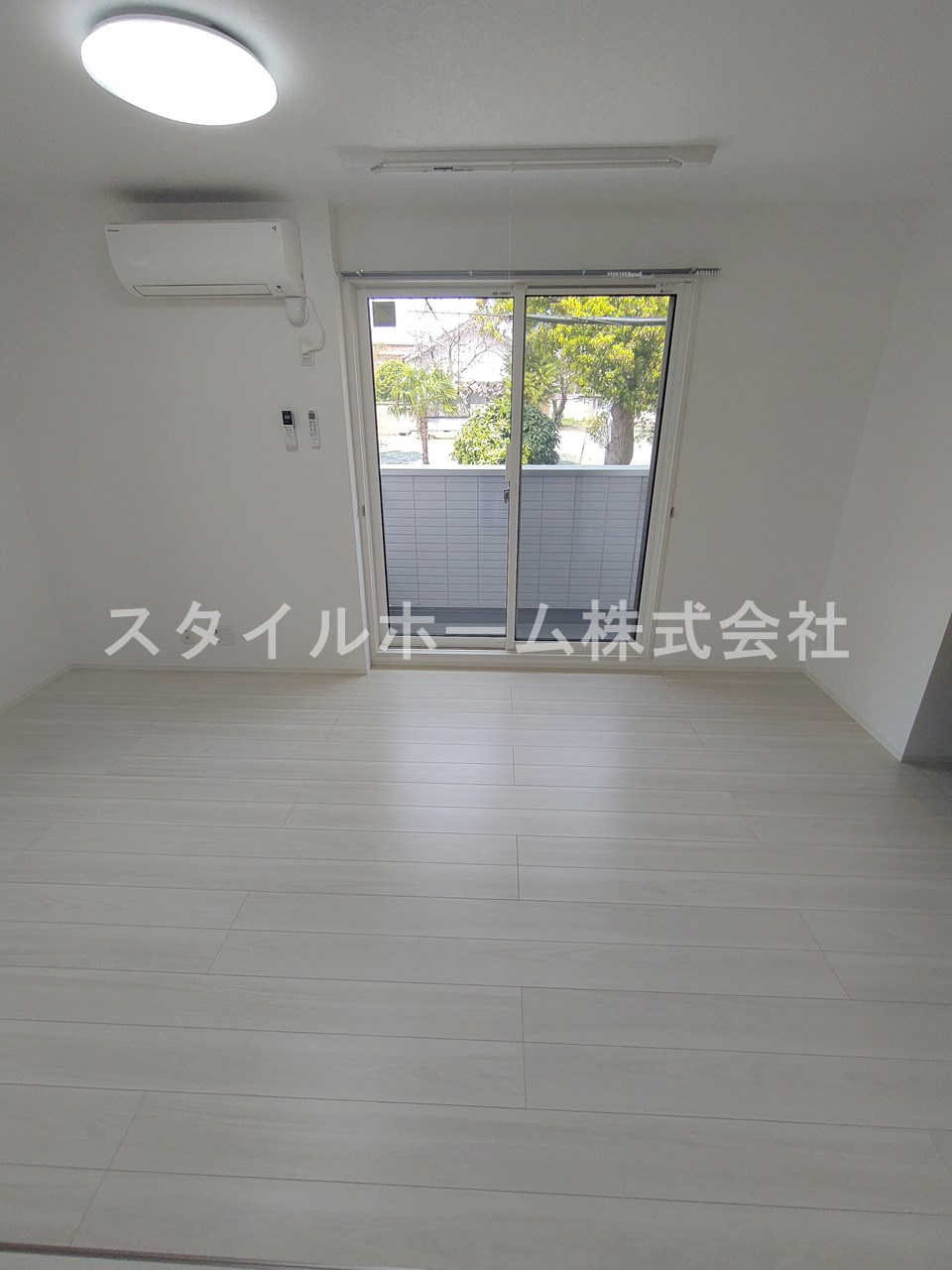 ヴィラ胡蝶の居間・リビング|イメージ写真です。