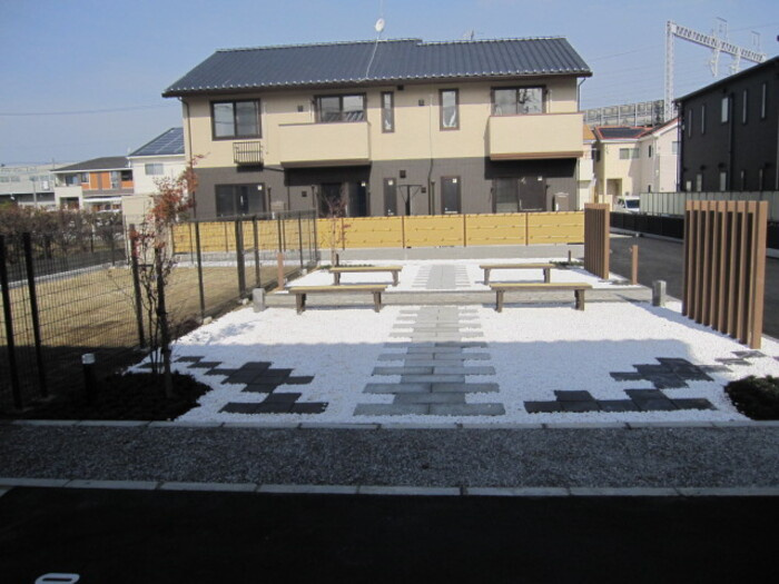庵　弐番館の駐車場