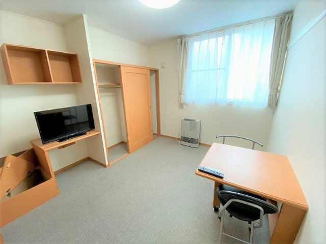 レオパレスプリマベーラの居間・リビング