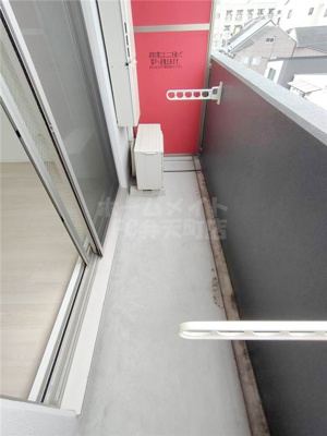 【バルコニー】 | グランパシフィック弁天町 | 外からの目が気にならないバルコニーで洗濯物が干せます