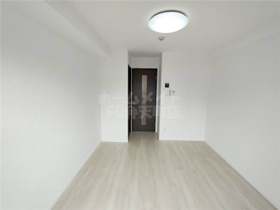 【居間・リビング】 | グランパシフィック弁天町 | おしゃれな居間です