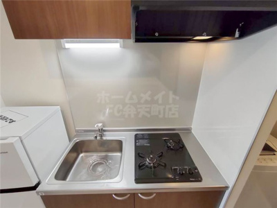 【キッチン】 | グランパシフィック弁天町 | コンパクトなキッチンで掃除もラクラク