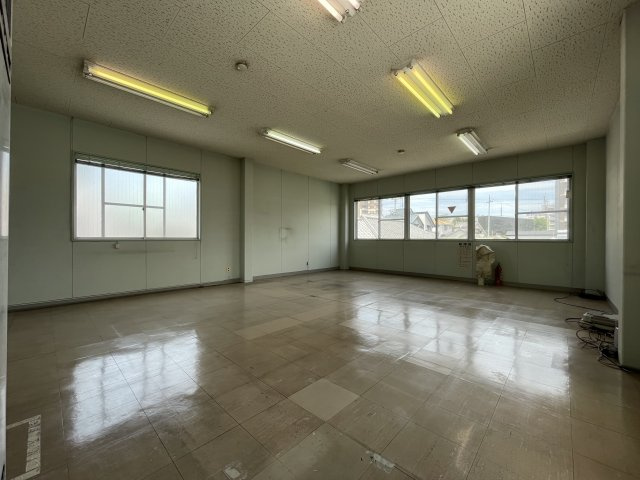 栄ビルの内装
