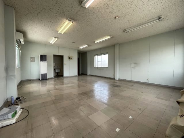 栄ビルの内装