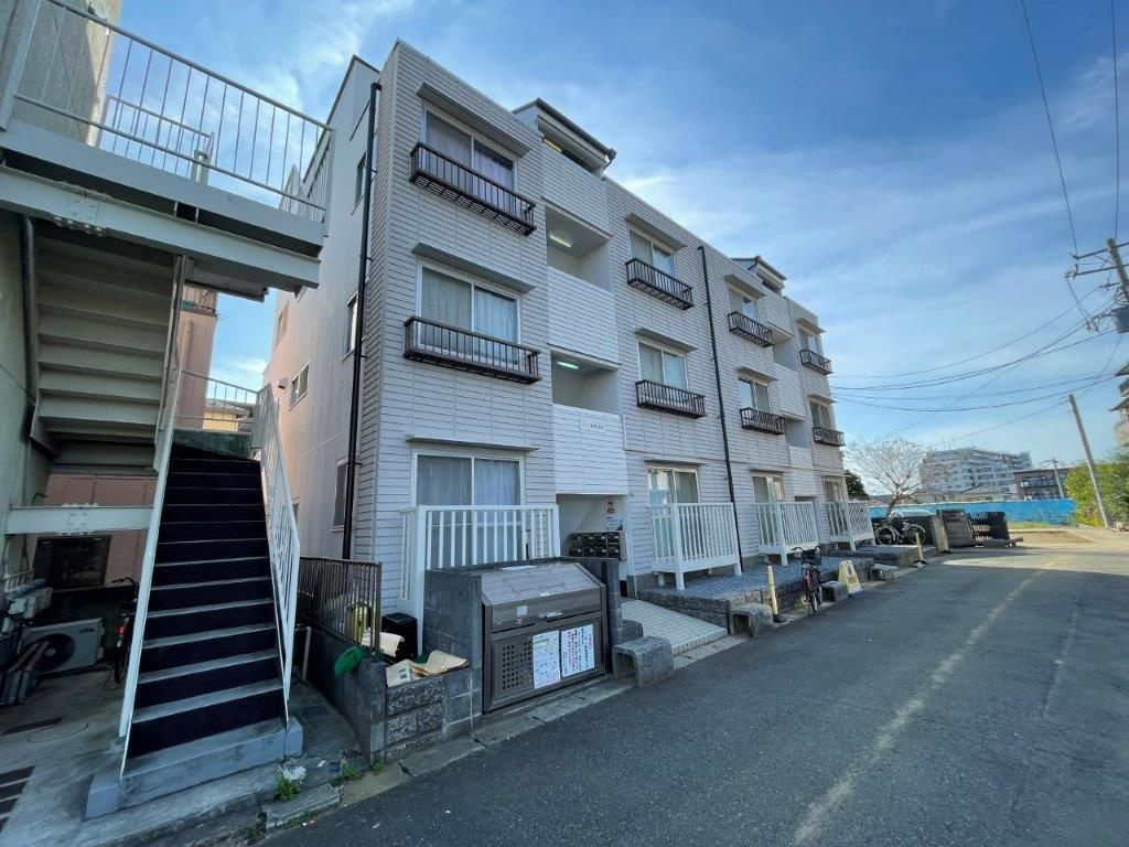 メゾン船橋法典の外観