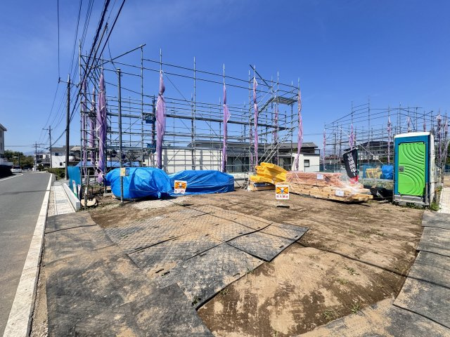 新築　北群馬郡吉岡町7期　1号棟の駐車場|現地写真　駐車スペースは並列3台分可能です！
