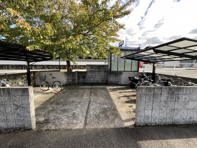 【その他共用部分】 | メゾクレール・ナカモトB | 駐輪場です