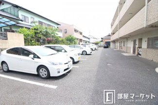 【駐車場】
