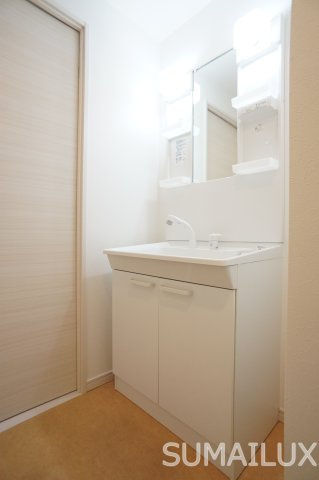 熊本市中央区九品寺６丁目の賃貸マンションの独立洗面台