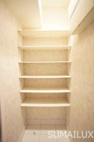 熊本市中央区九品寺６丁目の賃貸マンションの玄関