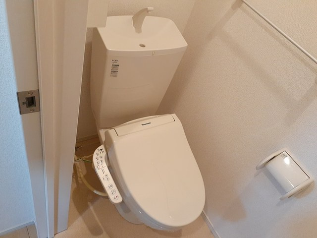 カーサ　アバンツァートのトイレ|トイレ