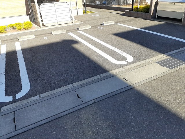カーサ　アバンツァートの駐車場|駐車場