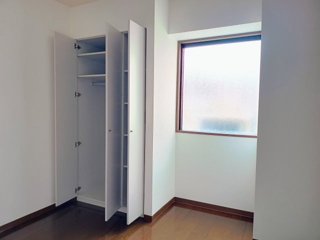 カーサマリアージュササキの洋室