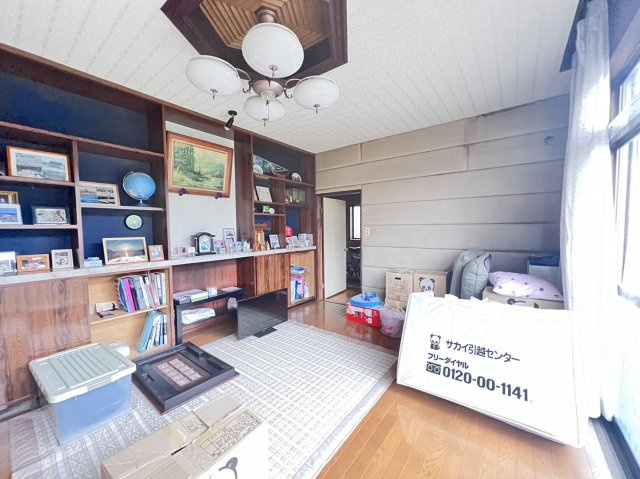 蓑川町貸店舗のロビー