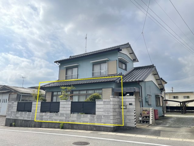 蓑川町貸店舗の外観