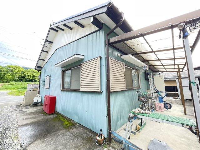 蓑川町貸店舗の外観