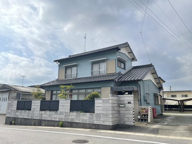 蓑川町貸店舗の外観