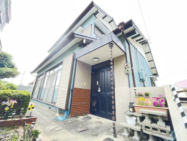 蓑川町貸店舗の外観